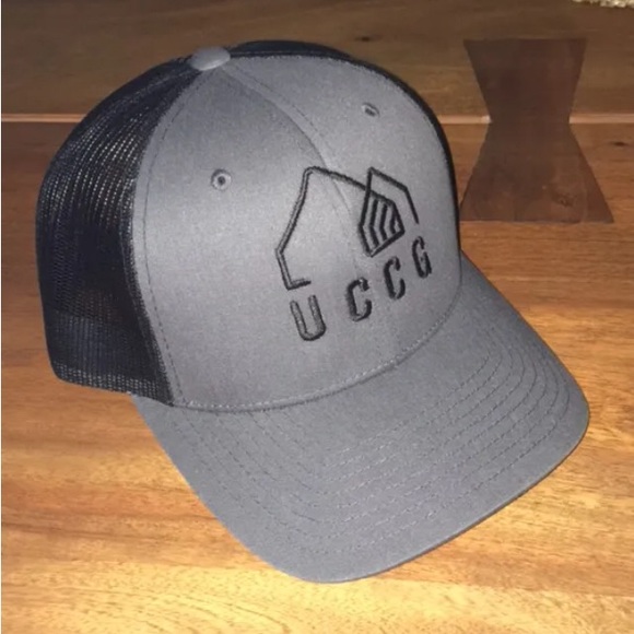 Mens Bundle Hoodie and baseball hat NWOT - Picture 3 of 8